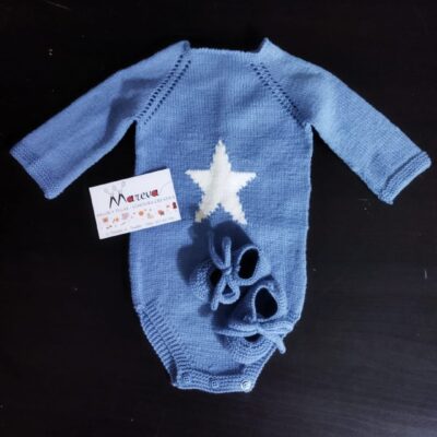 Pelele de punto azul para bebe con estrella